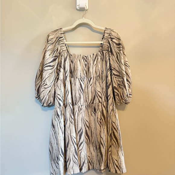 Mustard Seed • Boho Boutique Square Neck Animal Print Tiered Shift Dress Sz Sm - Picture 2 of 8